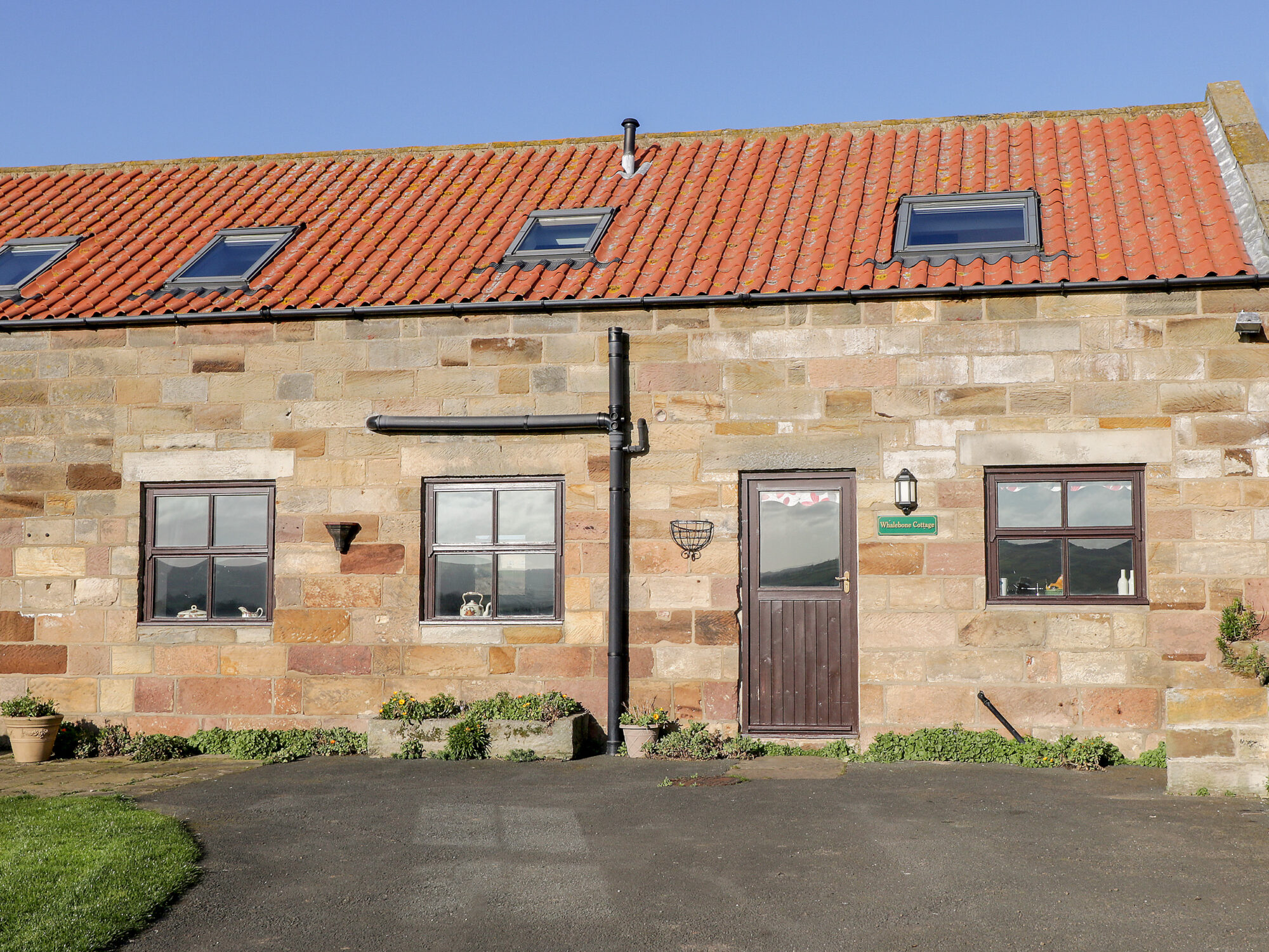 Whalebone Cottage at Broadings Farm
