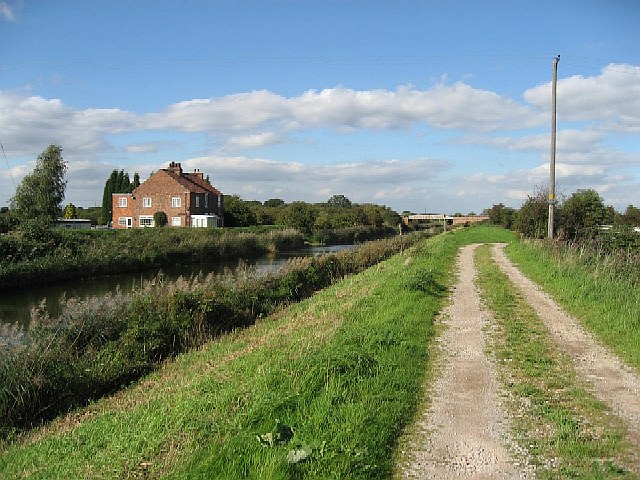 Walk: Market Weighton Canal Post image 1 Image name market weighton canal the 1 image from the post Walk: Market Weighton Canal in Yorkshire.com.