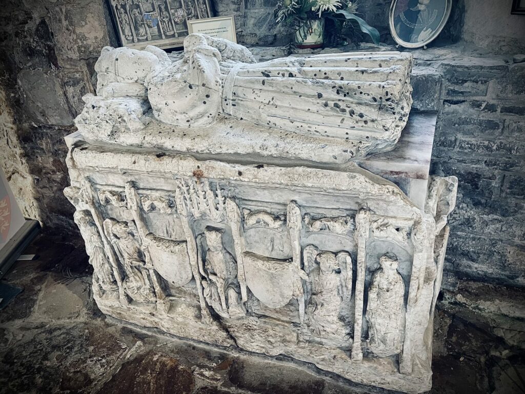 Image name sherriff hutton church tomb heraldry the 4 image from the post Sheriff Hutton in Yorkshire.com.