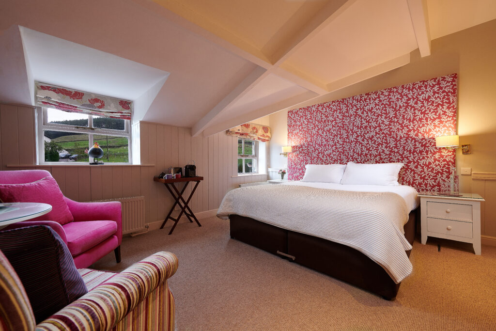 The Devonshire Fell at Burnsall Accommodation image 5 Image name Rylstone The Devonshire Fell Classic Bedroom JR the 5 image from the post The Devonshire Fell at Burnsall in Yorkshire.com.
