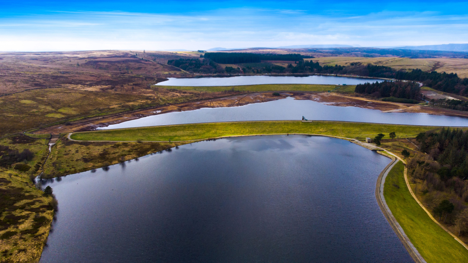 Image name redmires reservoir sheffield yorkshire the 28 image from the post Walk: Redmires Reservoir in Yorkshire.com.