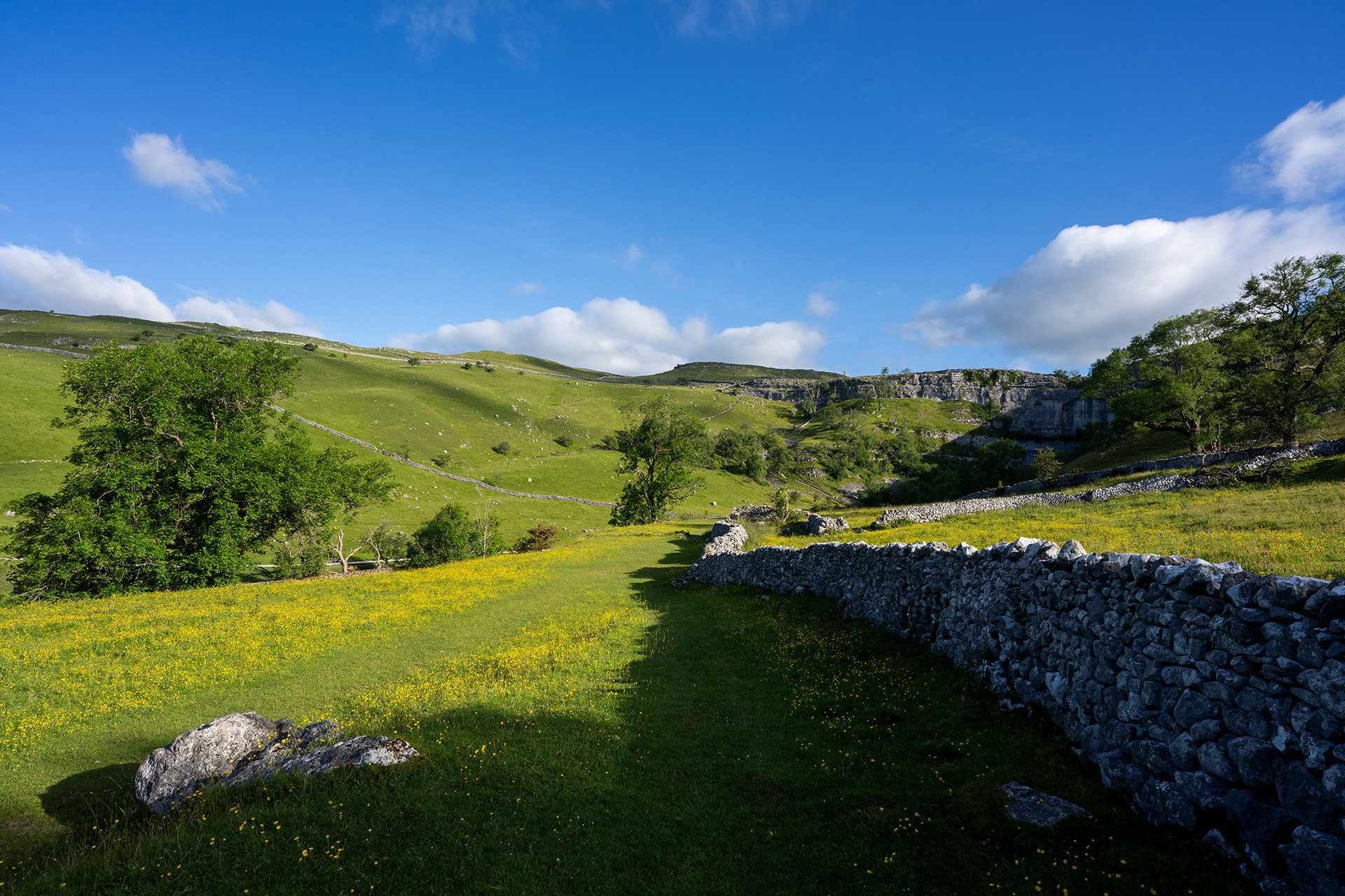 Image name DSC01018 the 33 image from the post Let the Walking Photographer guide you on a walk round Malhamdale in Yorkshire.com.