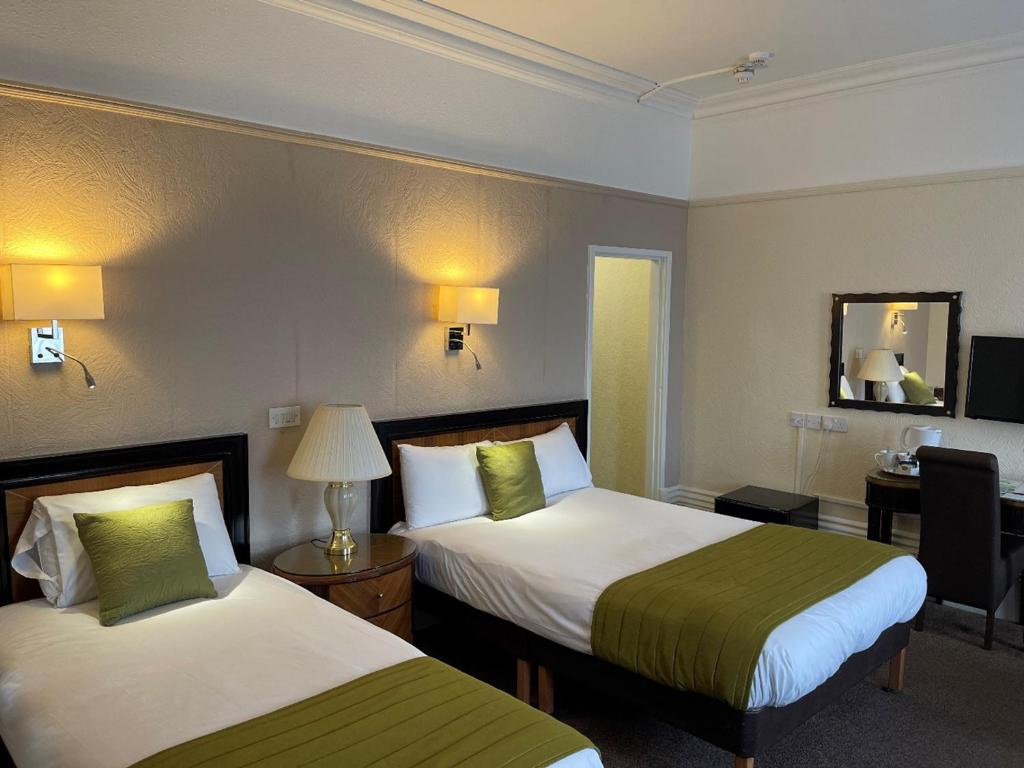 The Grand Hotel, Scarborough Accommodation image 3 Image name hotel room the grand scarborough yorkshire the 1 image from the post The Grand Hotel, Scarborough in Yorkshire.com.