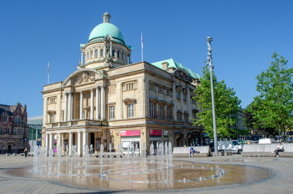 Image name hull city hall yorkshire the 17 image from the post A Fresher's Guide to Yorkshire in Yorkshire.com.