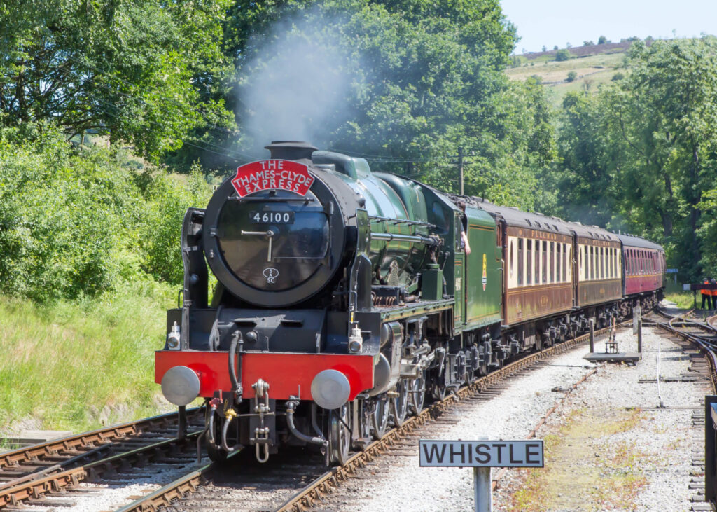 Christmas Trains in Yorkshire: A Journey Through a Winter Wonderland Post image 2 Image name keighley and worth valley railway yorkshire the 2 image from the post Christmas Trains in Yorkshire: A Journey Through a Winter Wonderland in Yorkshire.com.