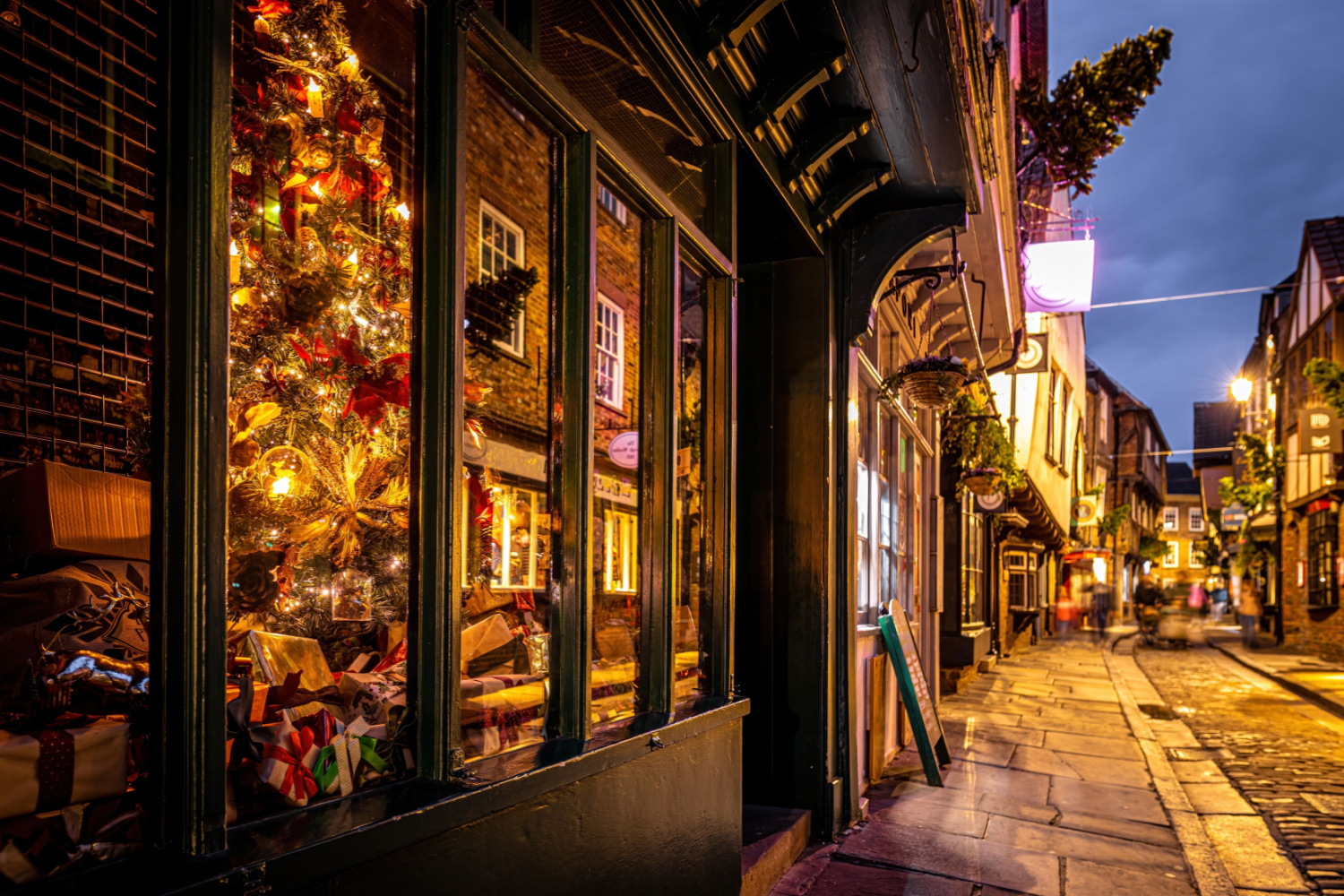 Image name shambles christmas york yorkshire 1 the 12 image from the post Newsletter: Friday 15th November 2024 in Yorkshire.com.