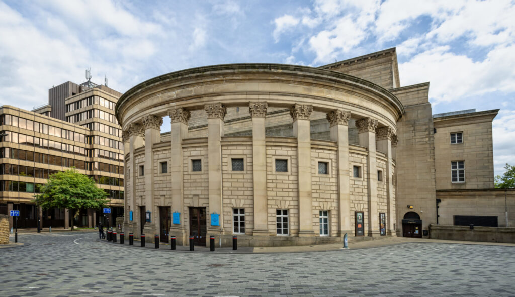 Image name sheffield city hall oval hall yorkshire the 5 image from the post A Fresher's Guide to Yorkshire in Yorkshire.com.