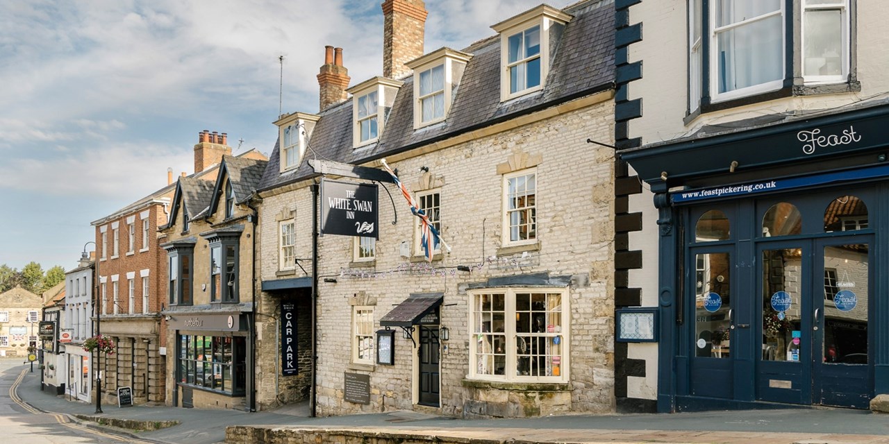 Image name the white swan inn pickering yorkshire the 12 image from the post Special offer: 2 nights at a cosy country inn within Pickering in Yorkshire.com.