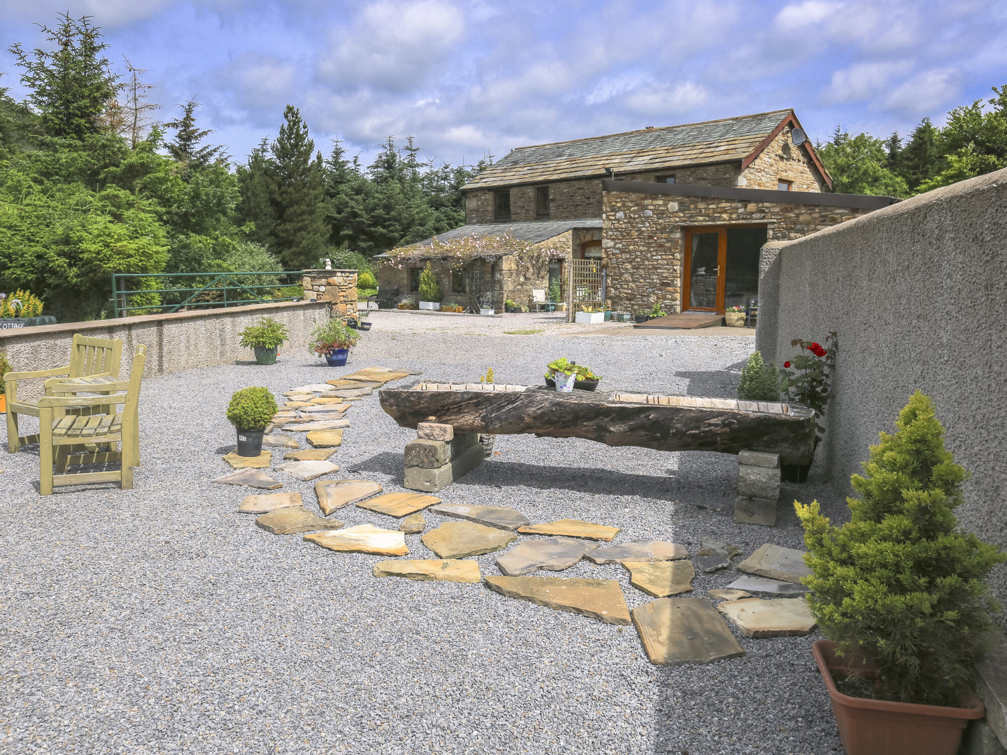 Knott Lodge