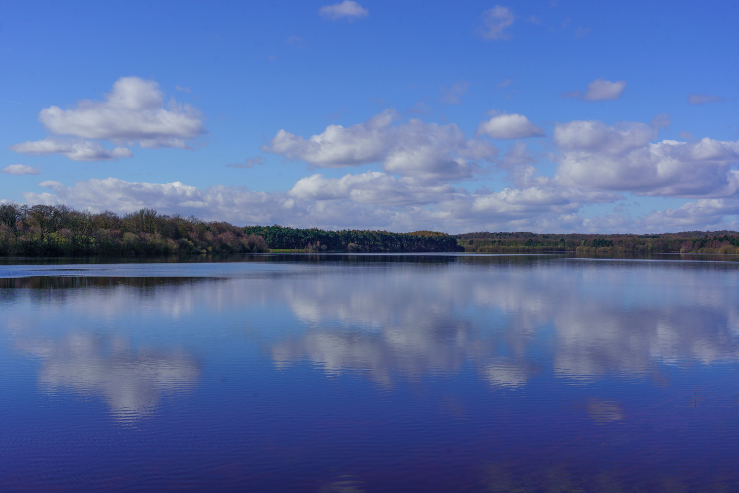 Image name eccup reservoir west yorkshire the 17 image from the post Eccup in Yorkshire.com.