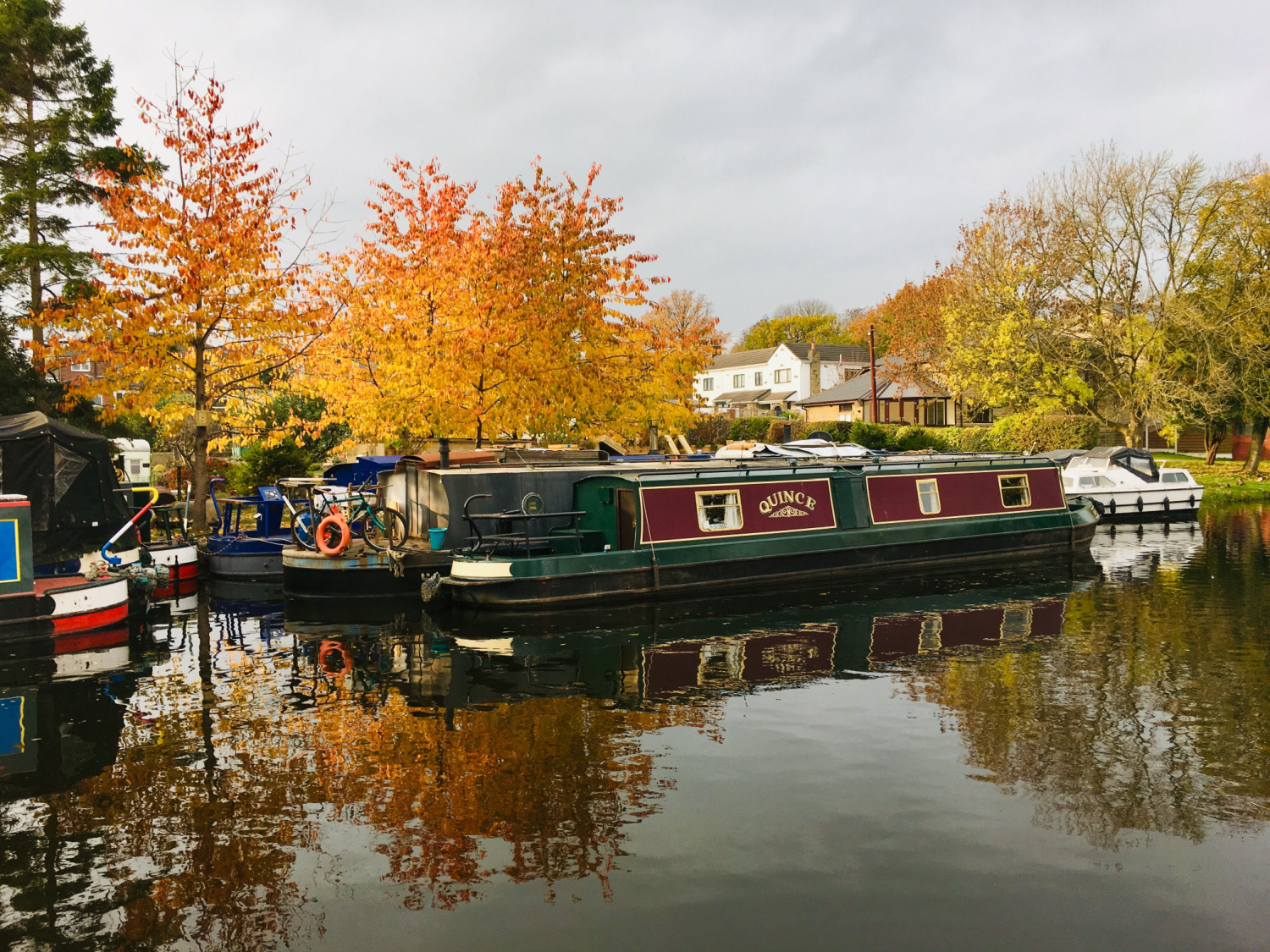 Image name rodley leeds liverpool canal leeds west yorkshire the 4 image from the post Rodley, West Yorkshire in Yorkshire.com.