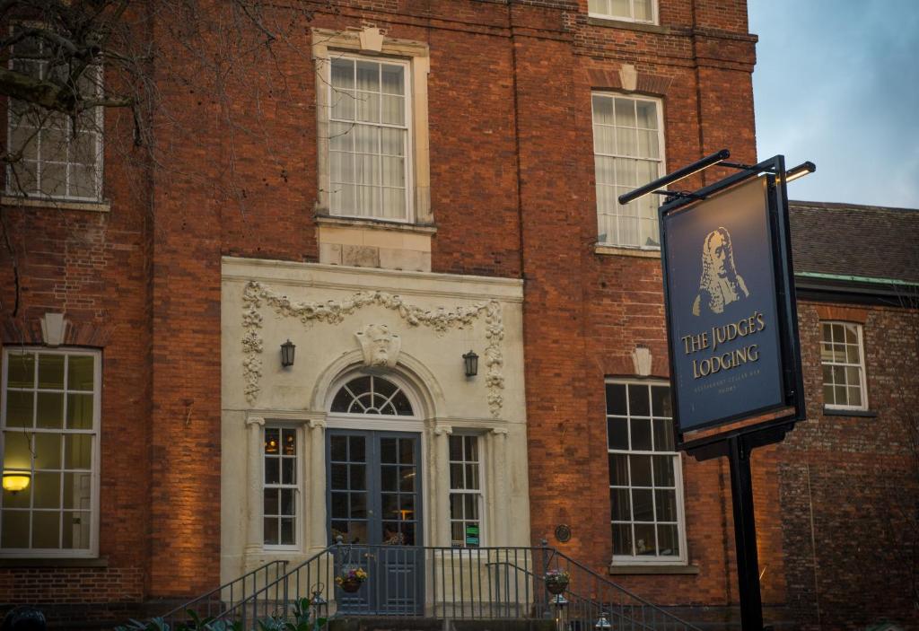 Judge's Lodging Accommodation image 2 Image name the judges lodging hotel exterior york the 1 image from the post Judge's Lodging in Yorkshire.com.