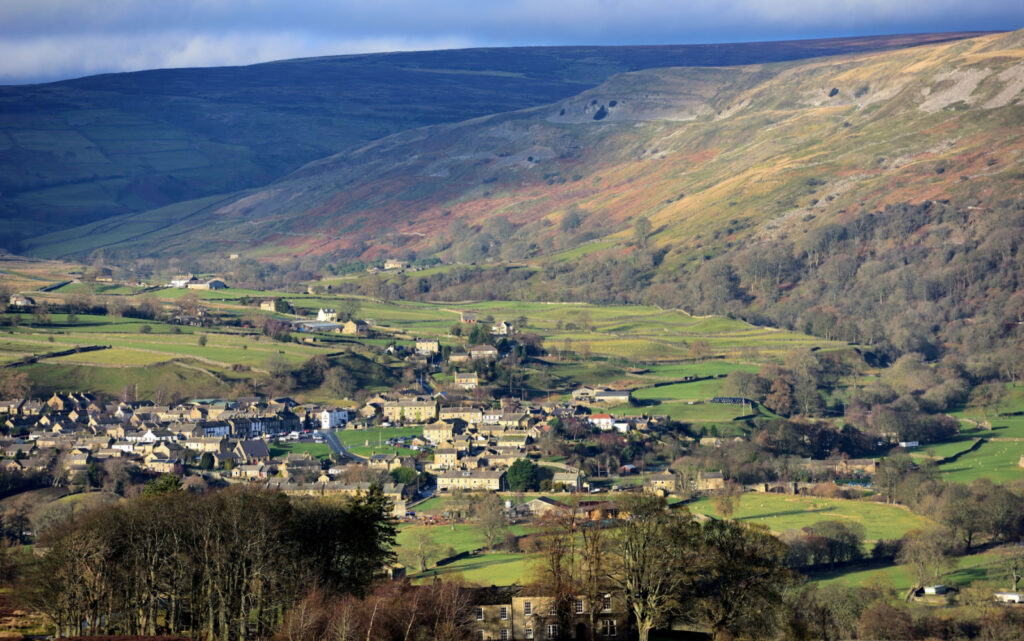 Image name reeth and fremington edge yorkshire dales the 3 image from the post Shopping in Reeth - Markets, Supermarkets, Independents in Yorkshire.com.