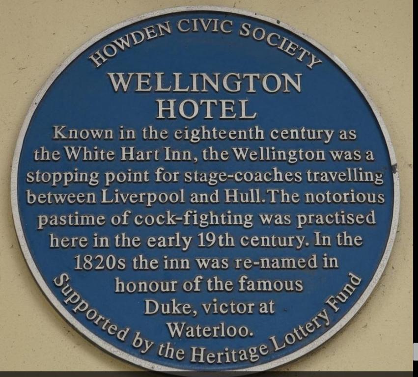 The Wellington Hotel Accommodation image 1 Image name wellington howden blue plaque yorkshire the 1 image from the post The Wellington Hotel in Yorkshire.com.