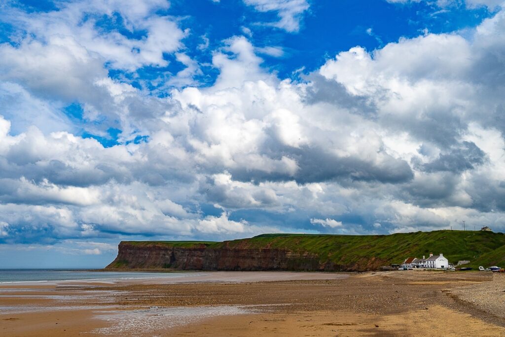 Image name runswick bay beach yorkshire the 6 image from the post Best Yorkshire beaches 2024 in Yorkshire.com.