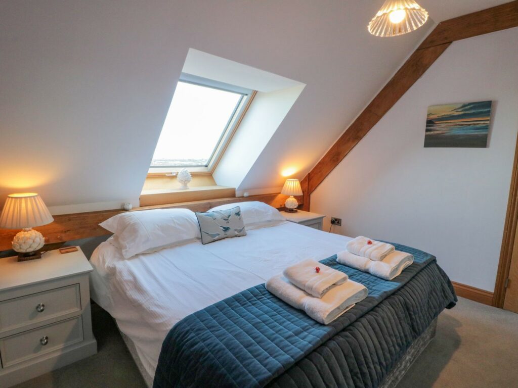 Hilltop House Accommodation image 2 Image name Hilltop House 4 the 2 image from the post Hilltop House in Yorkshire.com.