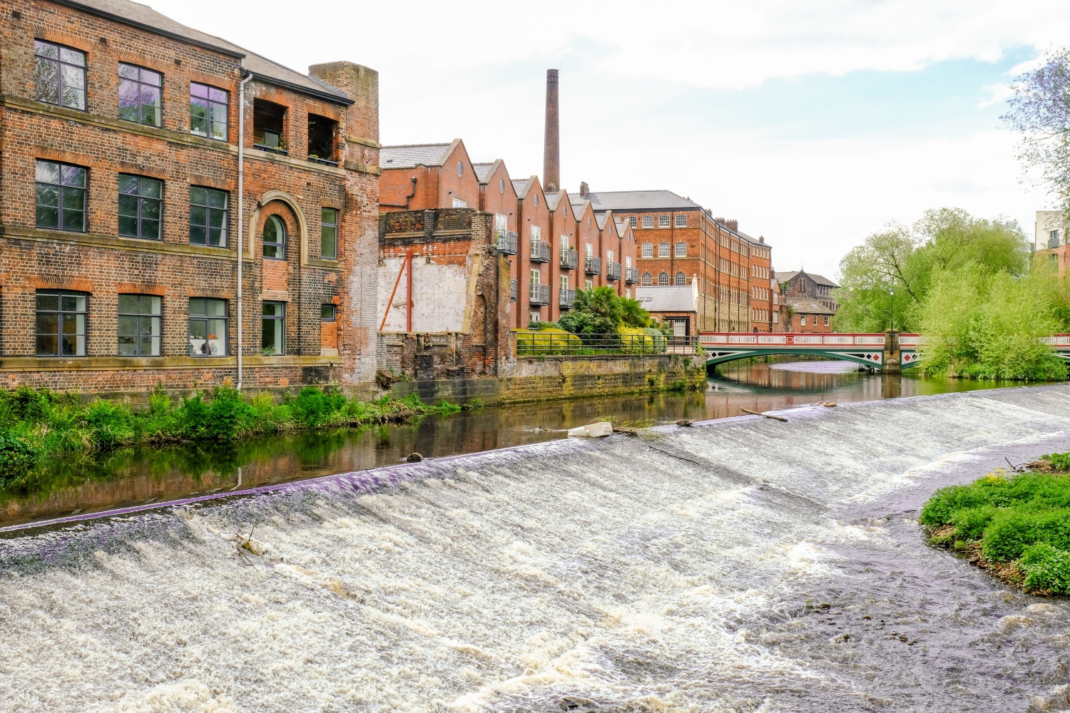 Image name ball street bridge kelham island river don weir sheffield the 14 image from the post Five Weirs Walk - Sheffield City Centre to Meadowhall in Yorkshire.com.