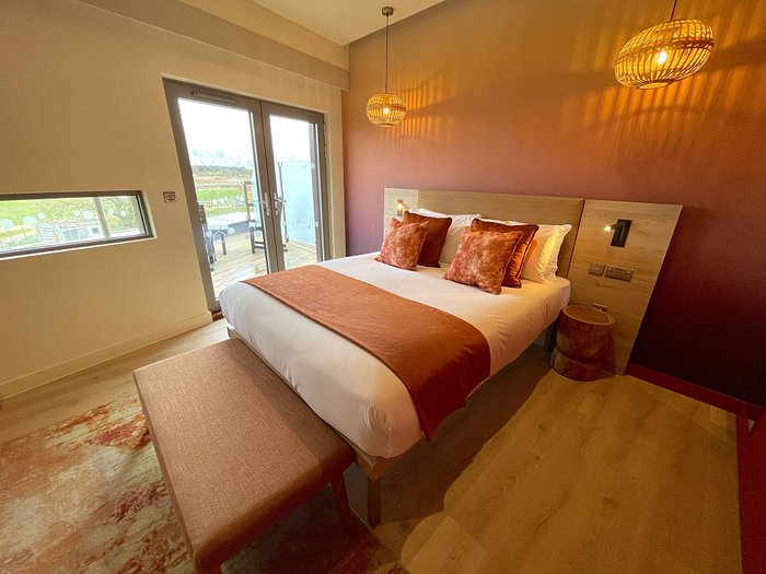 Image name Hex Wildlife Hotel Room the 2 image from the post Hex Wildlife Hotel: Yorkshire's TripAdvisor Award Winner in Yorkshire.com.