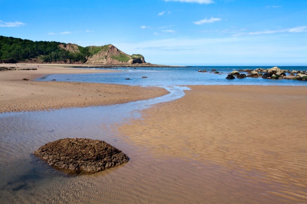 Osgodby: A Tale of Two Villages Post image 2 Image name Johnny Flintons Harbour and Osgodby Point Knipe Point in Cayton Bay Scarborough North Yorkshire the 2 image from the post Osgodby: A Tale of Two Villages in Yorkshire.com.