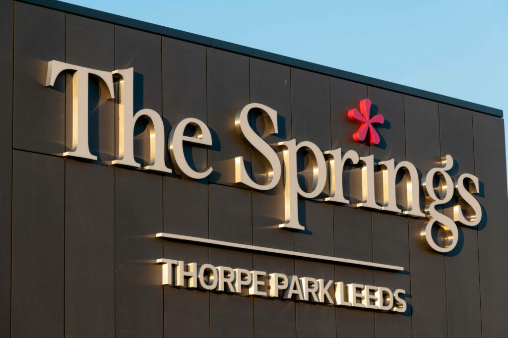 Thorpe Park Leeds Welcomes New TUI Store - The Springs Retail & Leisure Centre Post image 1 The Springs Thorpe Park Leeds