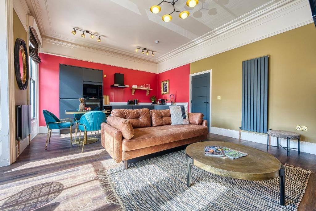 Special offer: 15% off accommodation with Booking.com Post image 4 Image name maison parfaite whitby holiday let open plan room the 4 image from the post Special offer: 15% off accommodation with Booking.com in Yorkshire.com.