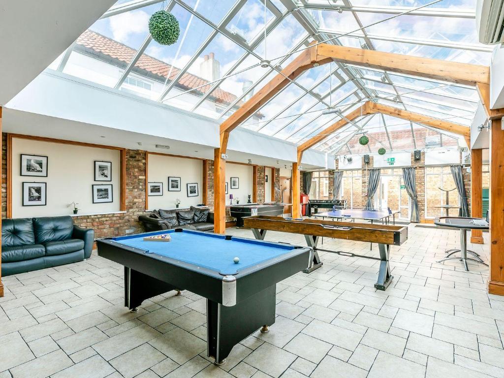The Blue Bell Accommodation image 1 Image name conservatory blue bell the 1 image from the post The Blue Bell in Yorkshire.com.