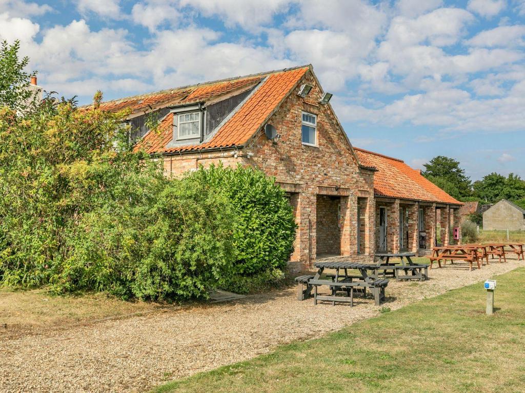The Blue Bell Accommodation image 2 Image name the blue bell burton agnes the 2 image from the post The Blue Bell in Yorkshire.com.