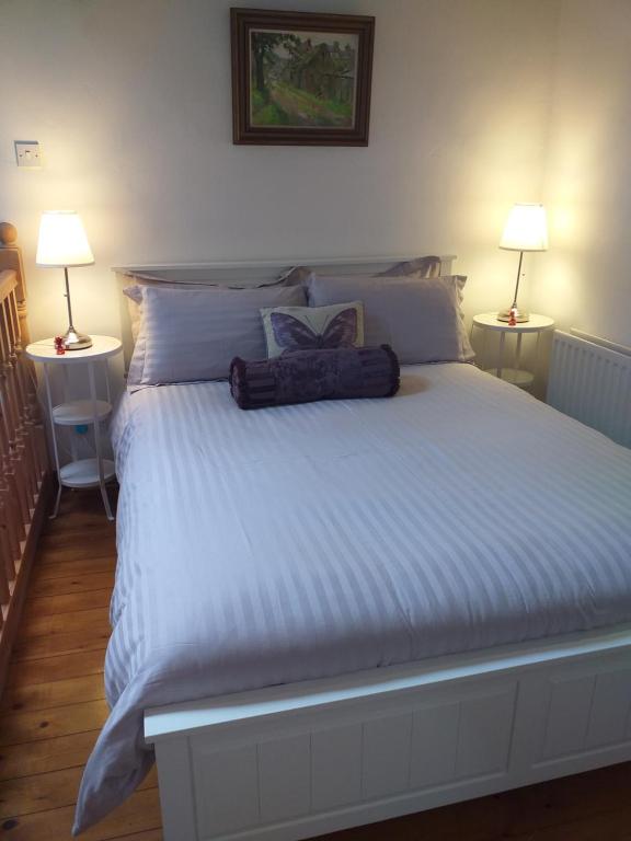 Image name threshing barn bedroom harrogate yorkshire the 1 image from the post The Threshing Barn in Yorkshire.com.