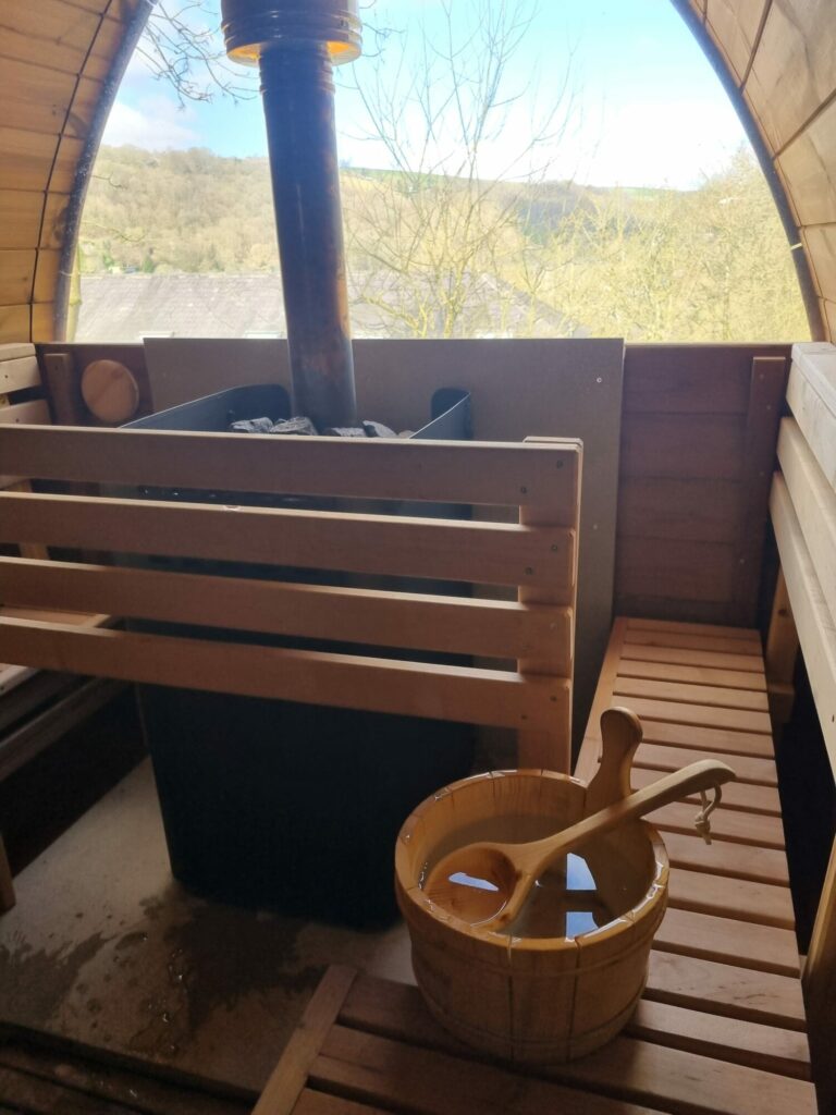 iglu sauna Visitor Attraction image 2 Image name 7fff15be 6912 43a5 bd6b 42f00ed46959 1 the 2 image from the post iglu sauna in Yorkshire.com.
