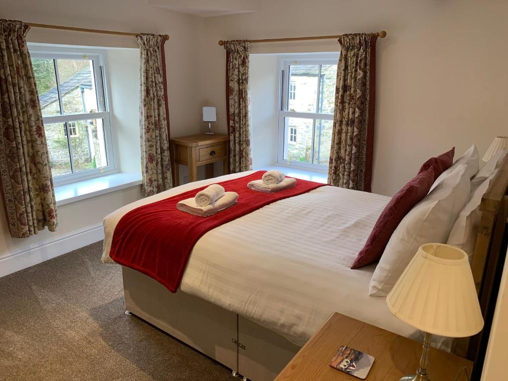 Fox and hounds starbotton Accommodation image 4 Image name fox and hounds starbotton double room the 2 image from the post Fox and hounds starbotton in Yorkshire.com.