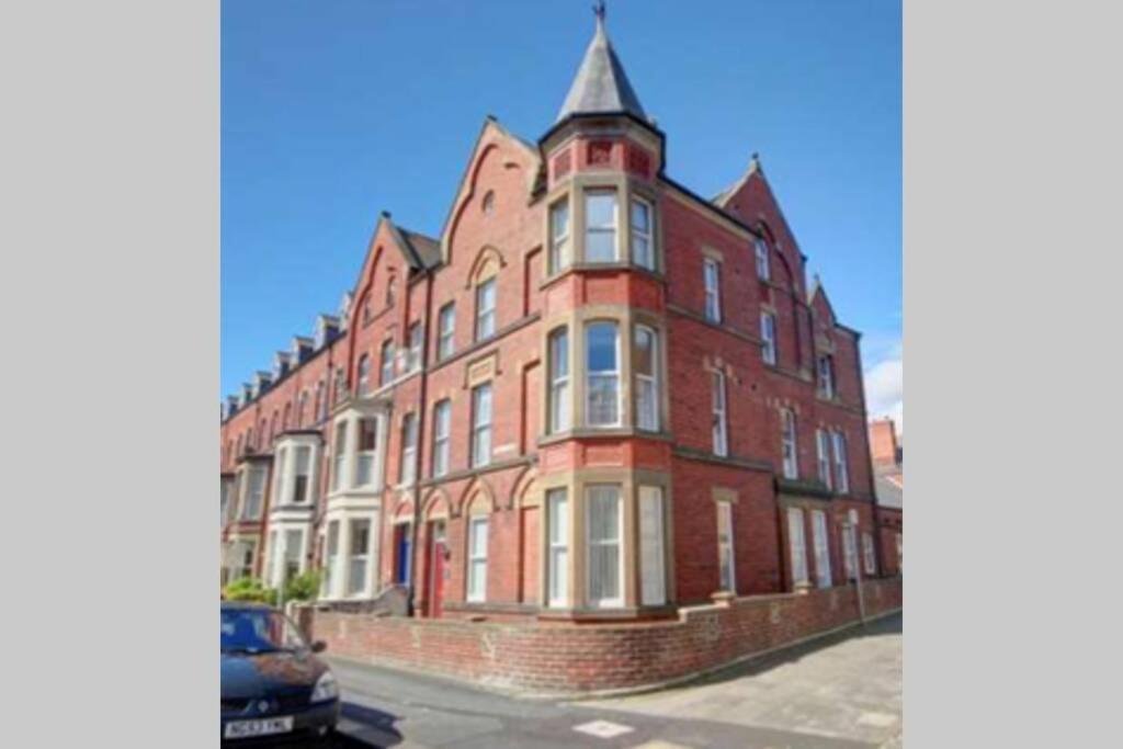 Seaspray Boutique Whitby Apartment Accommodation image 4 Image name seaspray holiday let yorkshire the 2 image from the post Seaspray Boutique Whitby Apartment in Yorkshire.com.