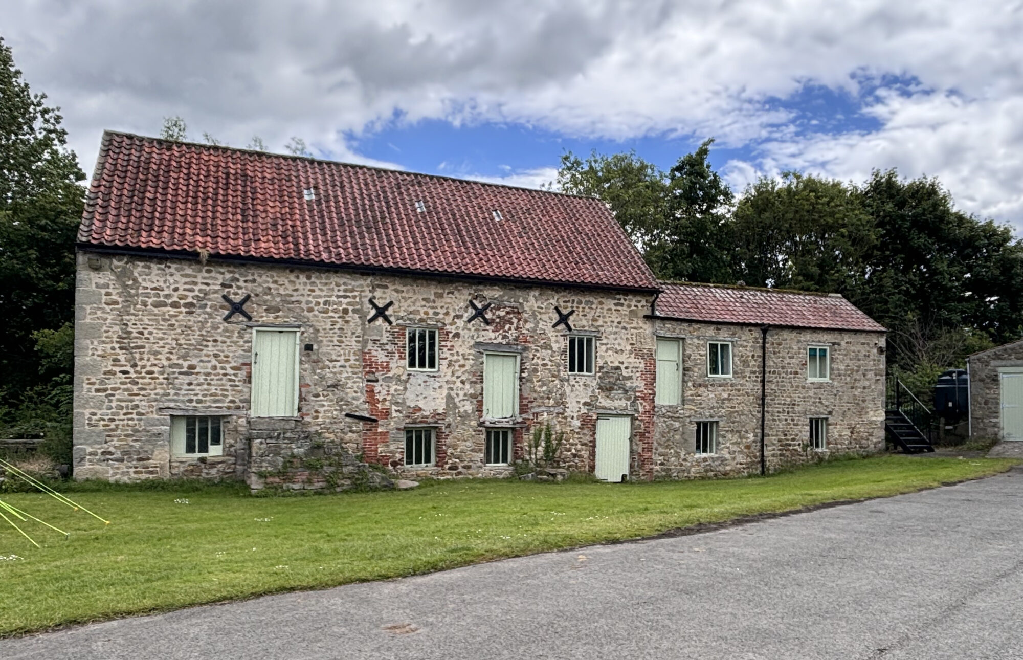 Image name sleningford watermill yorkshire the 5 image from the post A look at the history of Sleningford Watermill, North Stainley, with Dr Emma Wells in Yorkshire.com.