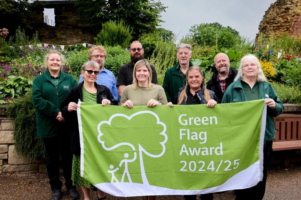 Green Heritage Site Accreditation For Pontefract Castle Post image 1 green flag award