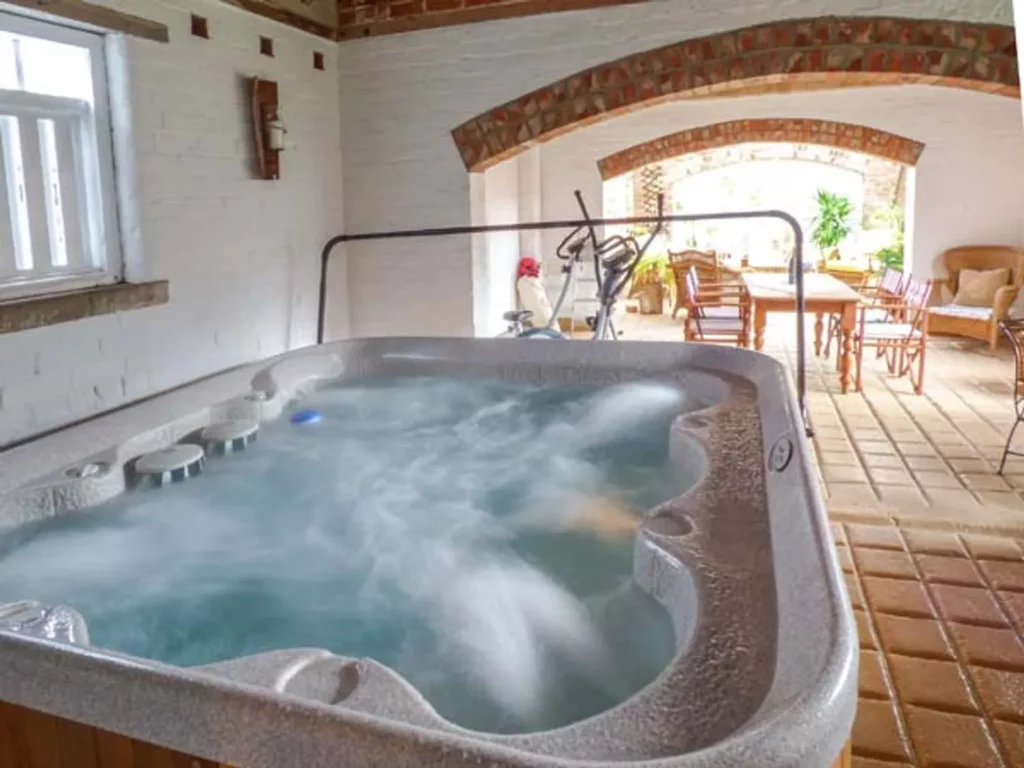 Special offer: £10 off any holiday with Sykes Post image 3 Image name hot tub bramhill burton pidsea the 3 image from the post Special offer: £10 off any holiday with Sykes in Yorkshire.com.