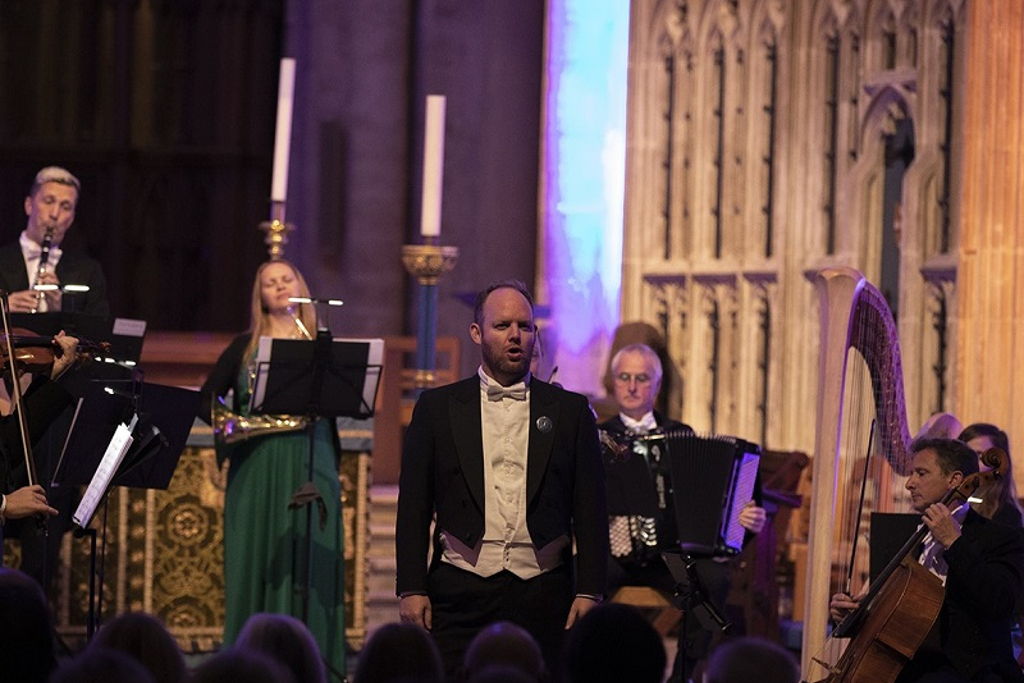 Image name A Night at the Opera by Candlelight 23rd Nov Sheffield Cathedral at Sheffield Cathedral Sheffield the 1 image from the post A Night at the Opera by Candlelight - 19th June, Sheffield at Sheffield Cathedral, Sheffield in Yorkshire.com.