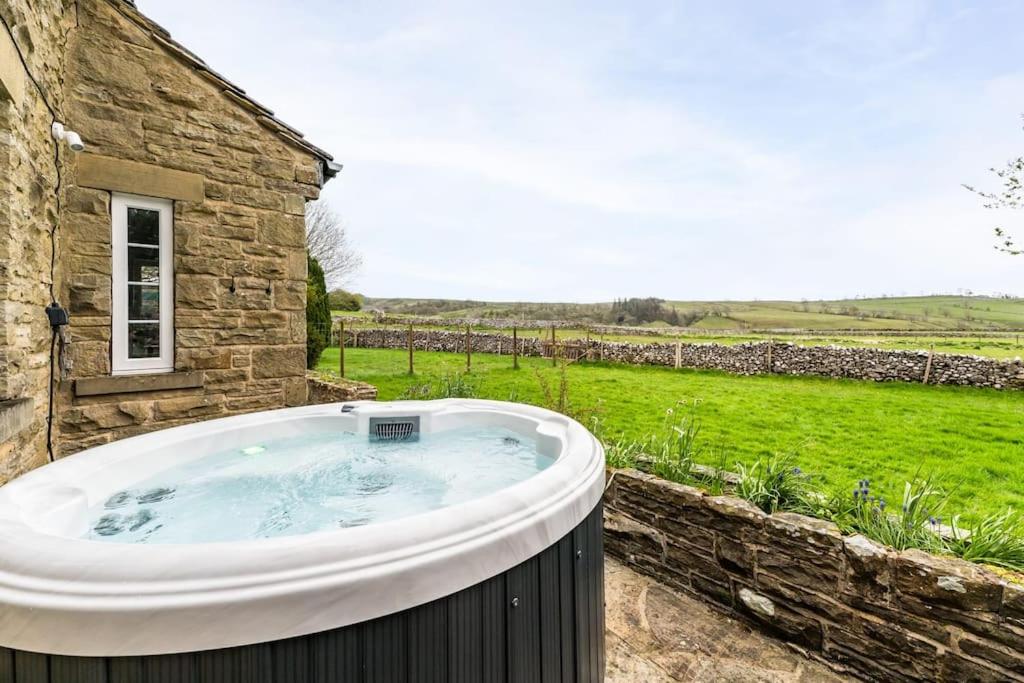 Large group self-catering available for Christmas 2024 Post image 5 Image name outside field and hot tub the 5 image from the post Large group self-catering available for Christmas 2024 in Yorkshire.com.