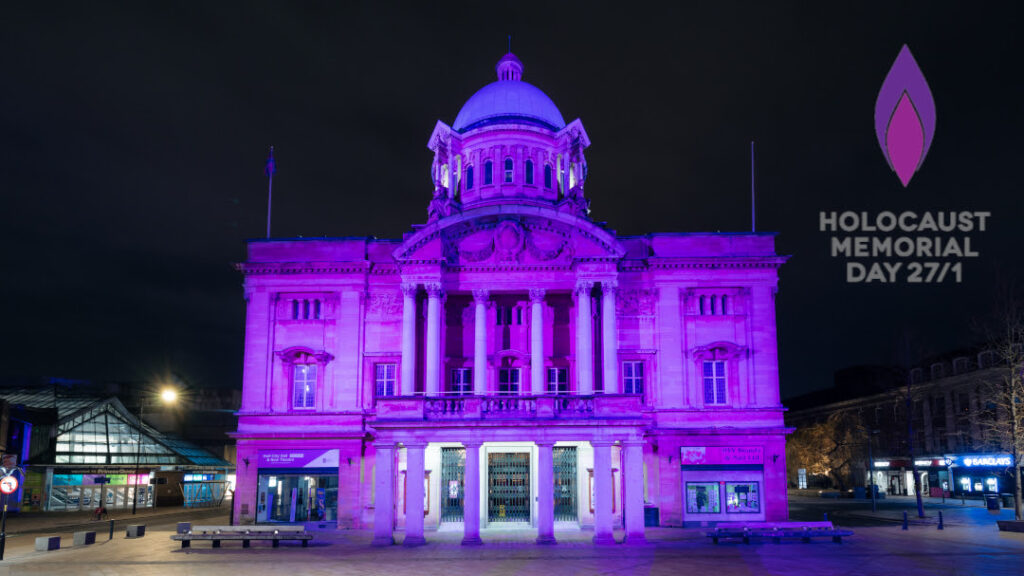 Why Are Landmarks Turning Purple on Holocaust Memorial Day? Post image 1 Purple memorial
