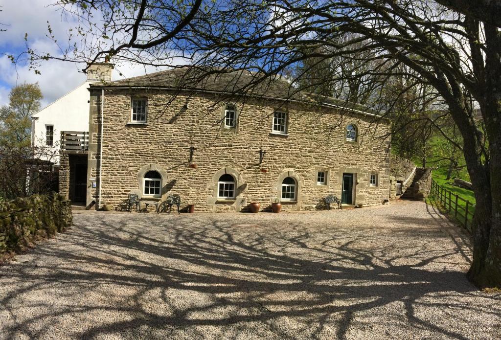 Where to stay for the Yorkshire Dark Skies Festival 2025 Post image 5 Image name outgill lodge yorkshire dales dark skies the 5 image from the post Where to stay for the Yorkshire Dark Skies Festival 2025 in Yorkshire.com.