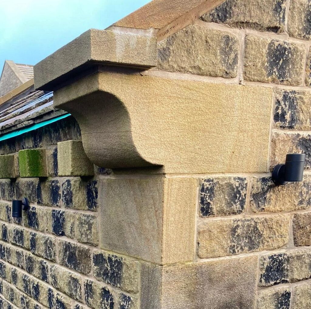 Britannia Stone Entity image 25 Image name Britannia Natural Stone Textured Quoin Corbel the 25 image from the post Britannia Stone in Yorkshire.com.