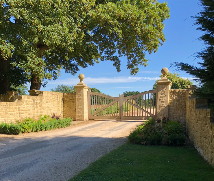 Britannia Stone Entity image 39 Image name gatepier the 39 image from the post Britannia Stone in Yorkshire.com.