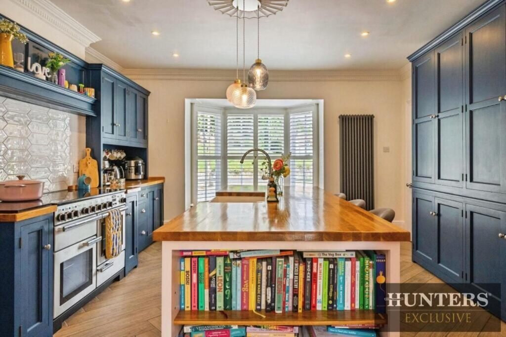 What Makes This Grade Two-Listed House In Kilham East Yorkshire So Special? Post image 1 Image name 0 hum 100825 kilham prop 04jpeg the 1 image from the post What Makes This Grade Two-Listed House In Kilham East Yorkshire So Special? in Yorkshire.com.