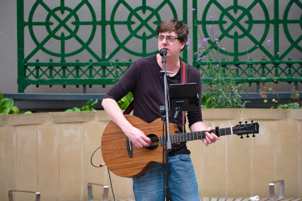 Image name DSCF7221 the 2 image from the post Buskers and Arts & Crafts Bring Darley Street Market to Life in Yorkshire.com.