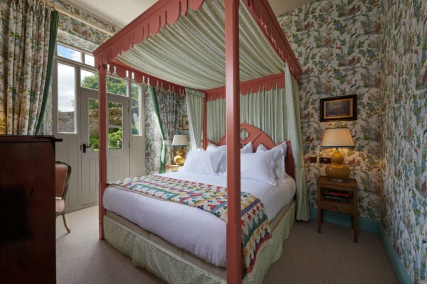 Image name Devonshire Boltholes Yorkshire Wesleyan Chapel Bedroom 1 600x400 1 the 13 image from the post Spooky Stays UK: Finding A Halloween Holiday With Ghostly History In Yorkshire in Yorkshire.com.