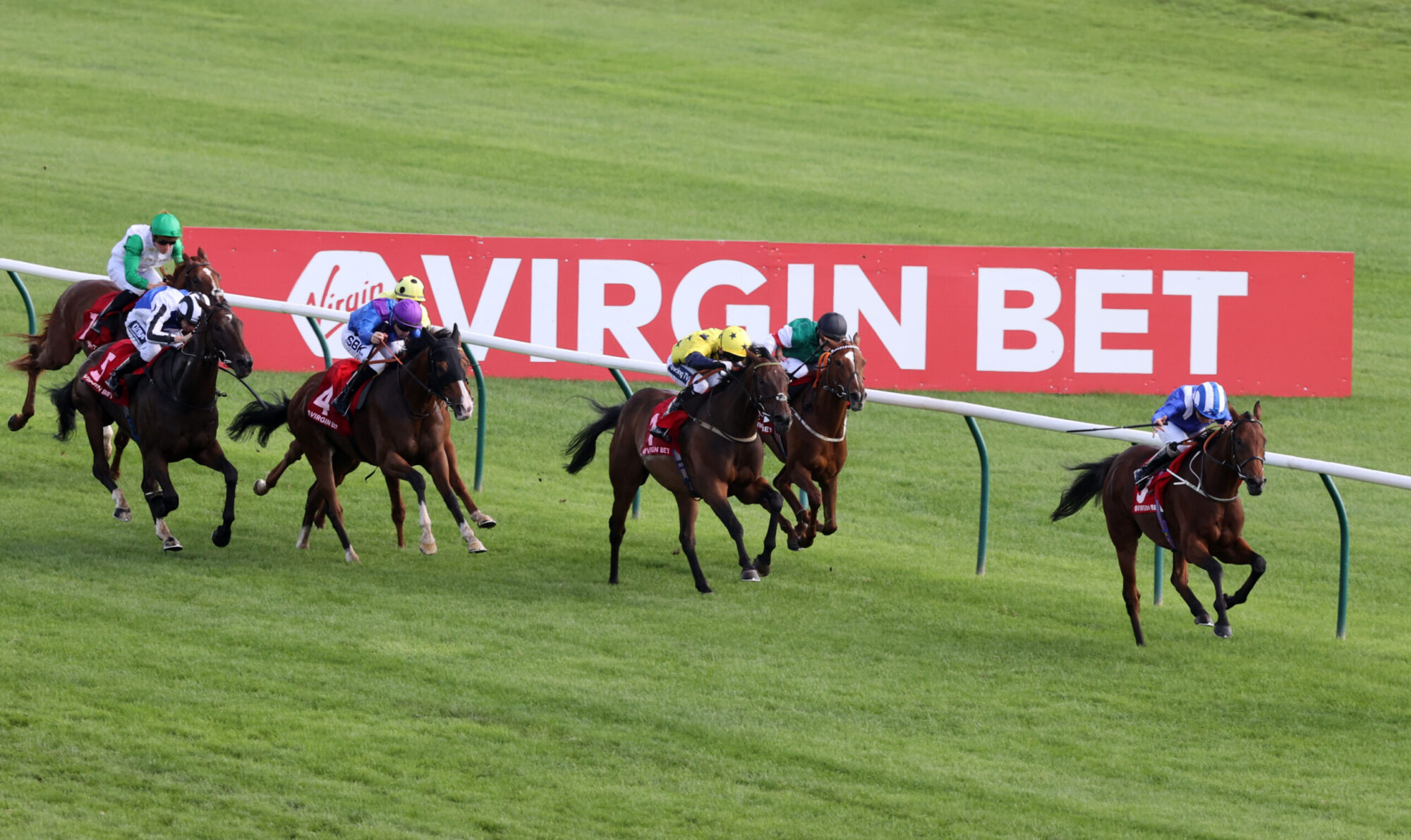 Image name featured image 68b83cf452248 the 6 image from the post What Horse Racing Fixtures Is Virgin Bet Sponsoring in the 2025 Season at UK Racecourses? in Yorkshire.com.