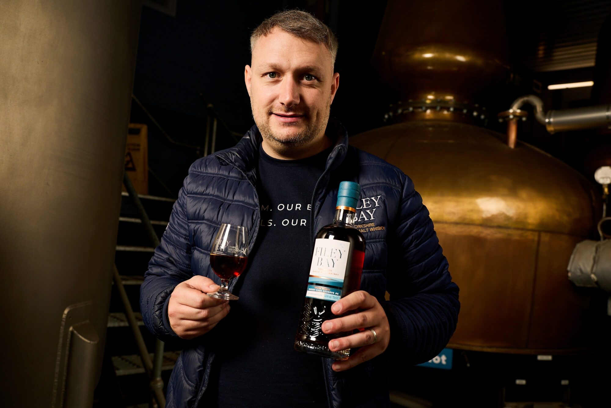 Image name 261125 Steve Marson with Filey Bay Sherry Cask Reserve Batch 6 the 1 image from the post Festive Release from Filey Bay Whisky: Sherry Cask Reserve #6 in Yorkshire.com.